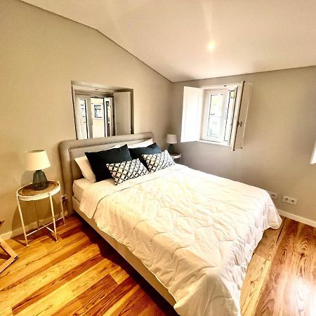 Discover Lisbons History - Stylish Apartment In Alfama Екстер'єр фото