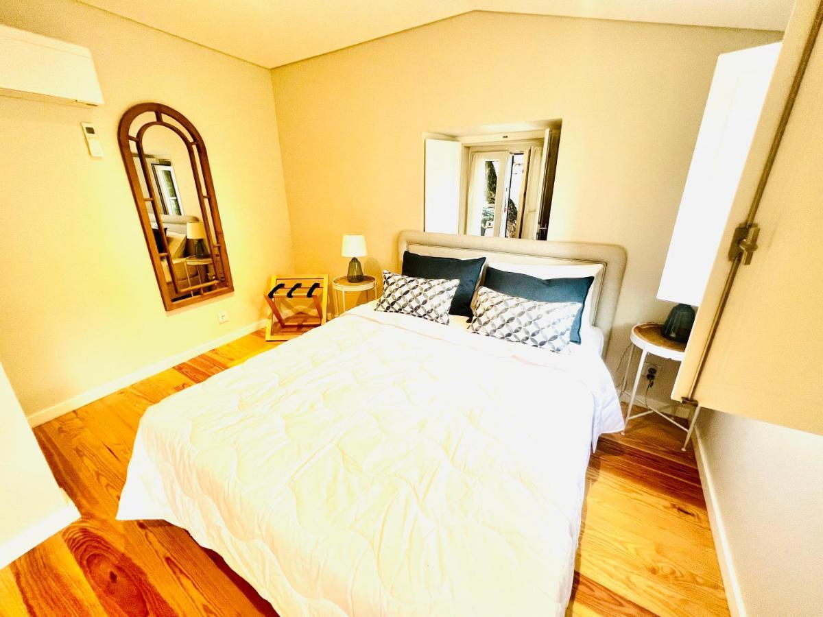 Discover Lisbons History - Stylish Apartment In Alfama Екстер'єр фото