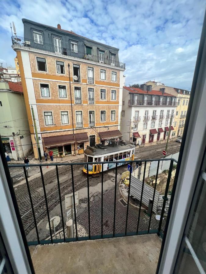 Discover Lisbons History - Stylish Apartment In Alfama Екстер'єр фото